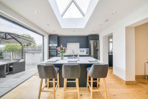 1342616-4-68a49ac...