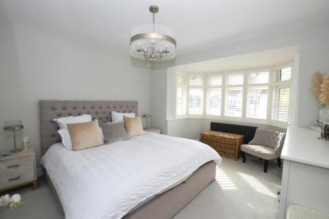 88 Park Road bed 1.JPG