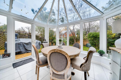 1386218-8-692d6e1...