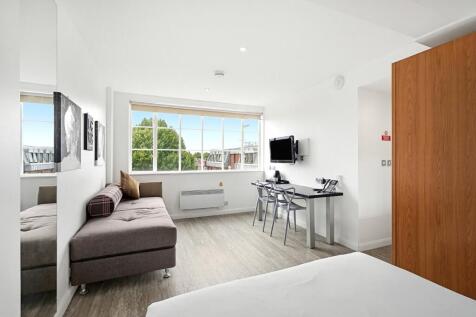 A well-presented sixth floor studio in the heart of South Kensington benefiting from all utility bills being included.