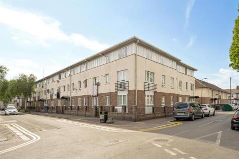 Wellington Road, E10