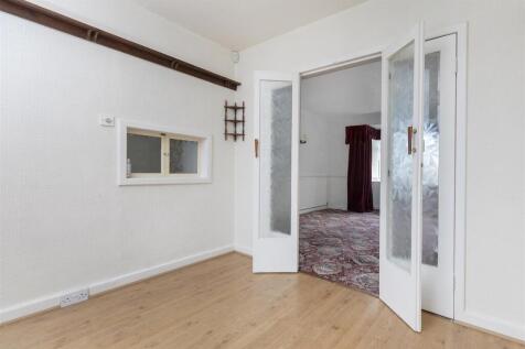 Bramleys Estate Agents - Weatherhill Crescent - Li