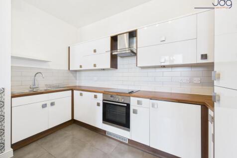 Modern Fitted Kitchen