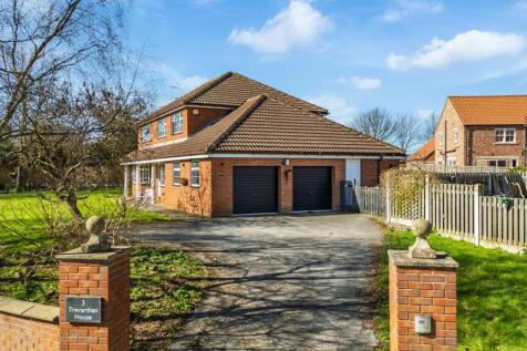 Double Integral Garage With Loft Space