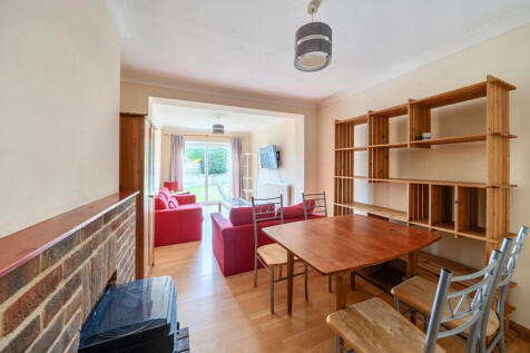 Sitting/Dining Room