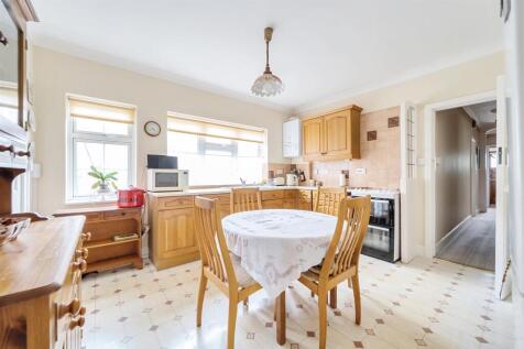 For Sale by Aspire Residential | Abbotts Close