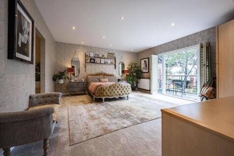 Principal Bedroom
