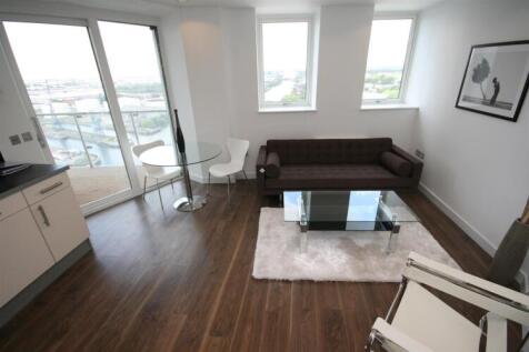 Kingsdene Property are proud to present this fantastic one bedroom apartment located on the fourteenth floor of the Heart Development in MediaCityUK, Salford Quays. This one bedroom apartment comprise