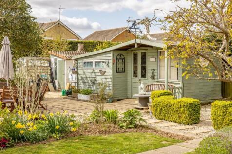 27 Middlegate Road West (Frampton)-23.jpg