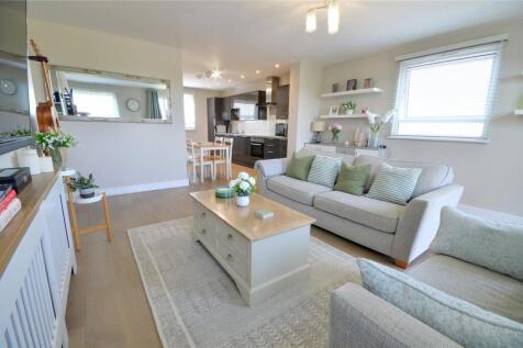 Living Room/Kitchen