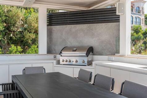 25-santa-ponsa-Meerblick-Villa in moderner Architektur-kaufen-grill