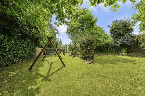 6 bed, 4 bath Detached in Birmingham - Photo 35