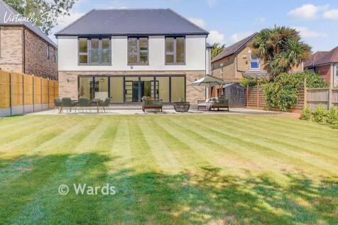 External Lifestyle (Staged)