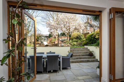 59 Tavistock Driv...