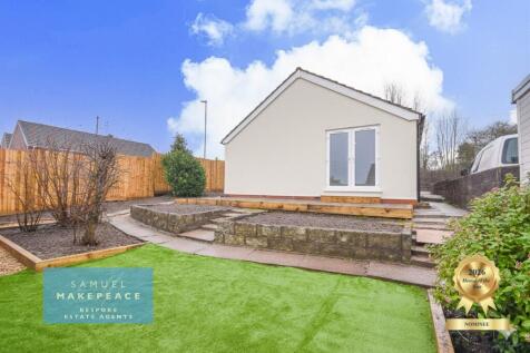 Fully Renovated Two/Three Bedroom Detached Bungal