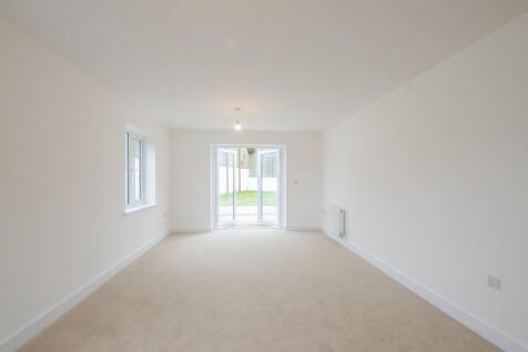 70 Du Maurier Drive TPS Bodmin 01208 74182-14