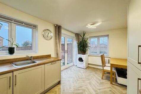 fcb131c5--4DBB-B9FE-68CD13A9EDF2-60756-00002A34E2E