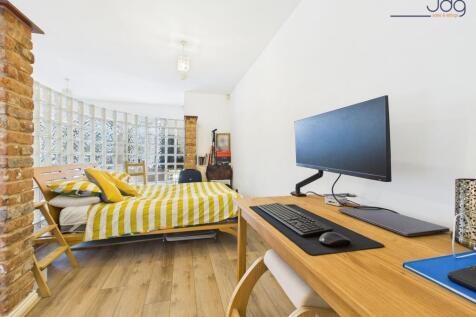 Open Plan Living Accommodation