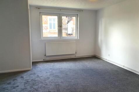 Lounge from door.jpg