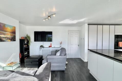 Kitchen / Dining / Day Room