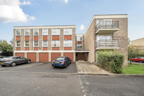 Garage/Parking