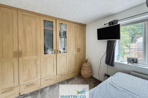 432eaee4--4110-A1...