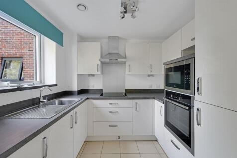 14-bd3686688 - WB - MCS - 19 The Clockhouse - 061-