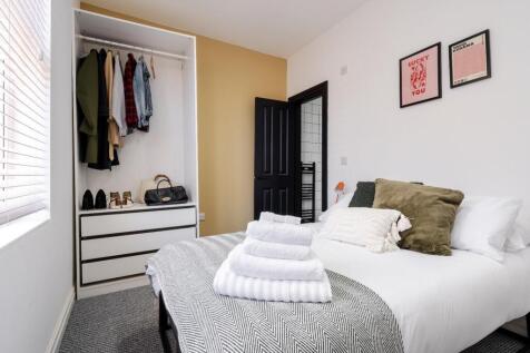 3 Sheffield - room 2.jpg