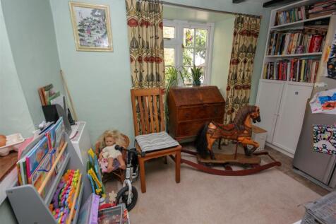 Bedroom Three Office.jpg