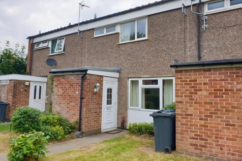 ** Zero Deposit Guarantee Available **
***AMAZING 3 BED***MUST SEE!!*** ***ZERO DEPOSIT OPTION AVAILABLE NOW*** Available now on an unfurnished basis, this spacious two bed terraced house is perfect f