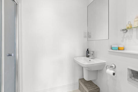 5 Compton Rd, HP10 0AW (LOW RES)-4