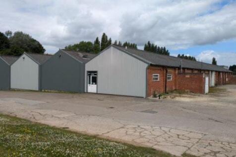Warehouse to rent in thorp arch