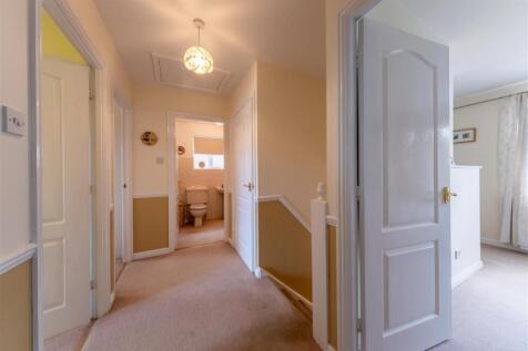 14 Trafalgar Close-029.JPG