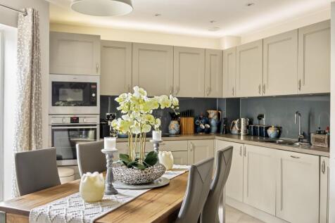 Kitchen/ Dining Room