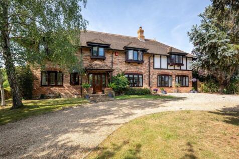260703 - 70 Ravensden Road, Renhold - 02.jpg