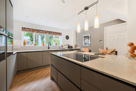 1354135-22-68c7e3...