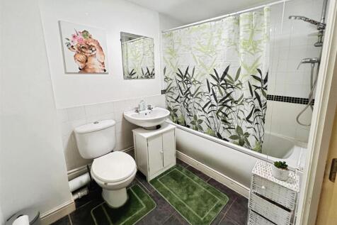 4c0b5140-New 20Bathroom.jpg