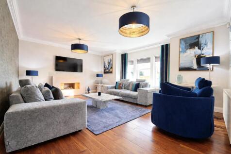 Formal Lounge