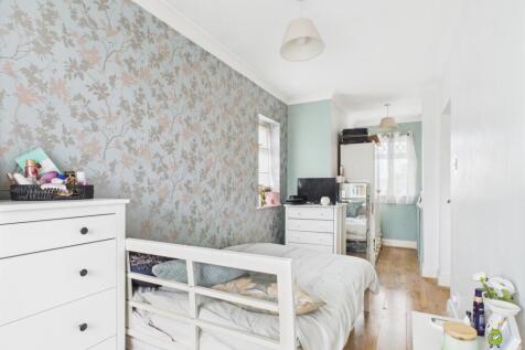 Presented by Kevin at EweMove Bexleyheath and Dart