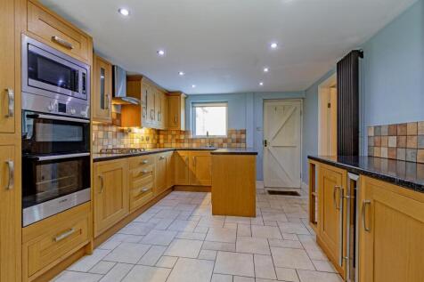 Kitchen-2.jpg