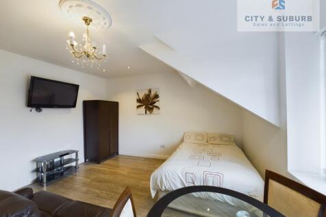 CAM01351G0-PR0105-STILL003