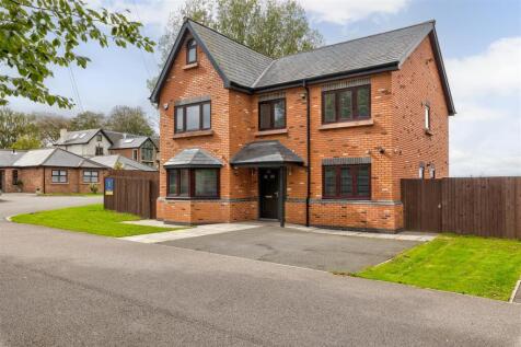 4 Brickfield Close-3.jpg