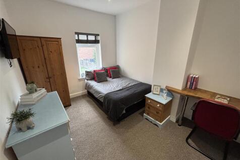 4 Bedroom Terraced in LN1 1QQ