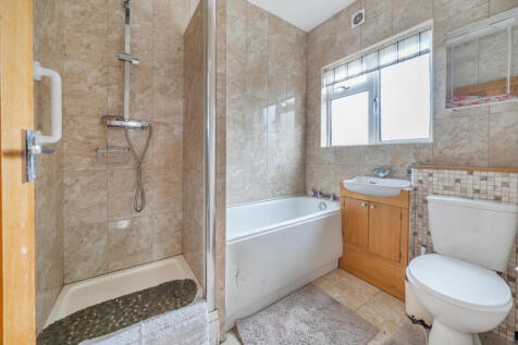 1370448-15-68fa87...