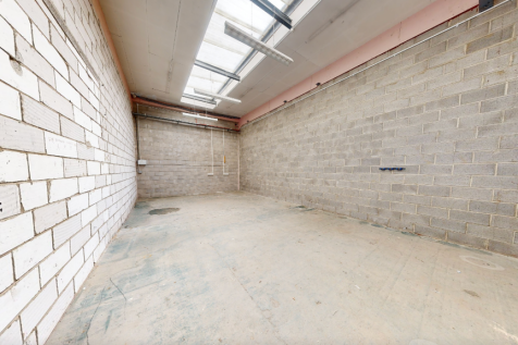 Light Industrial to rent in bridlington
