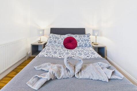 CAM03974G0-PR0120...