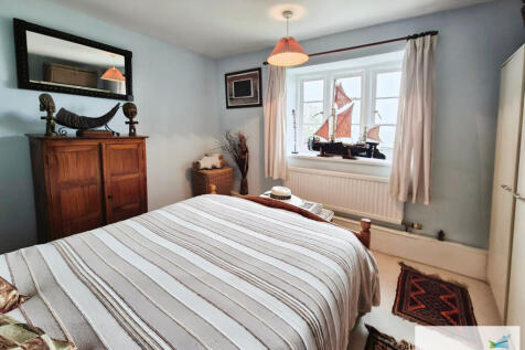 e8c85a71-10000250...