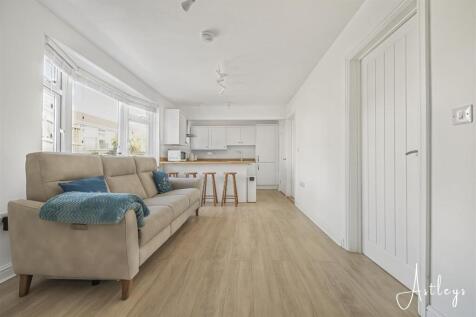 Kitchen/Living Room