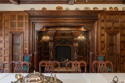 Highcliffe Manor Dining Hall-2.jpg