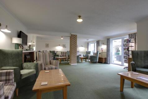 COMMUNAL LOUNGE